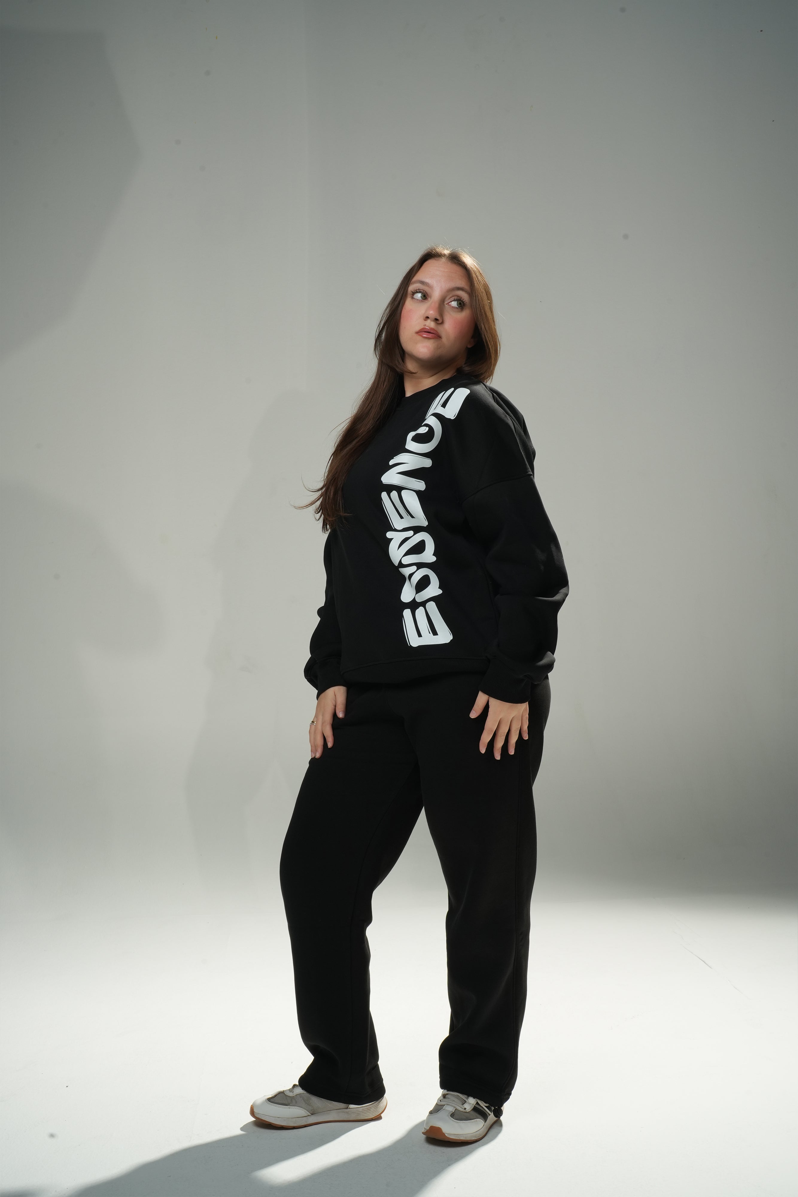 Black "Essence" Oversize Crew Neck Sweeter