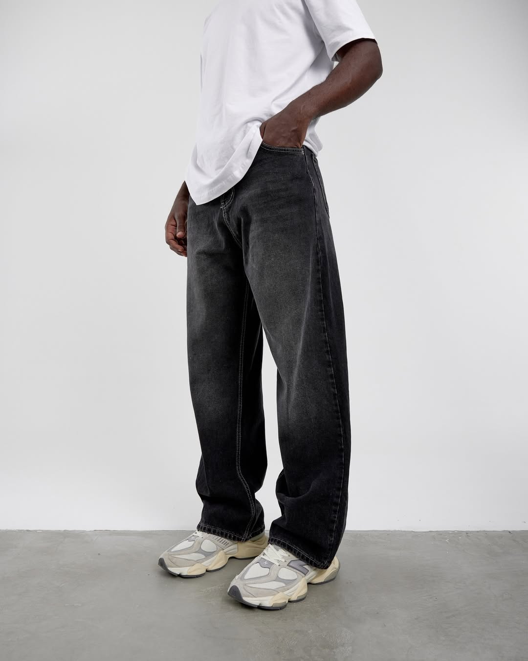 Black Wash Wide Leg Fit Jeans