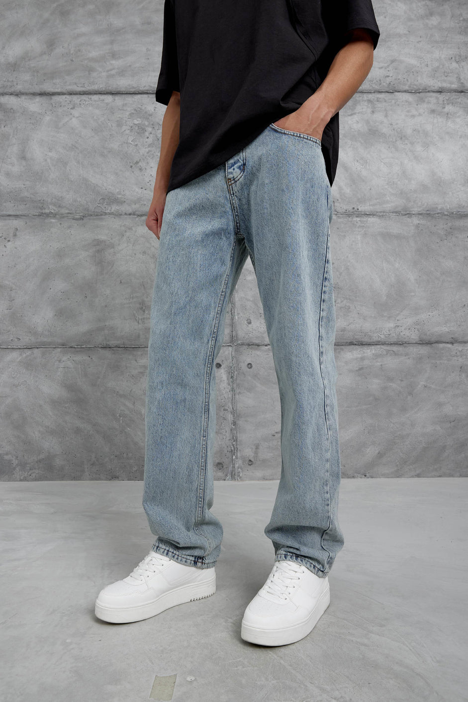Light Blue Wash Relaxed Fit Jeans