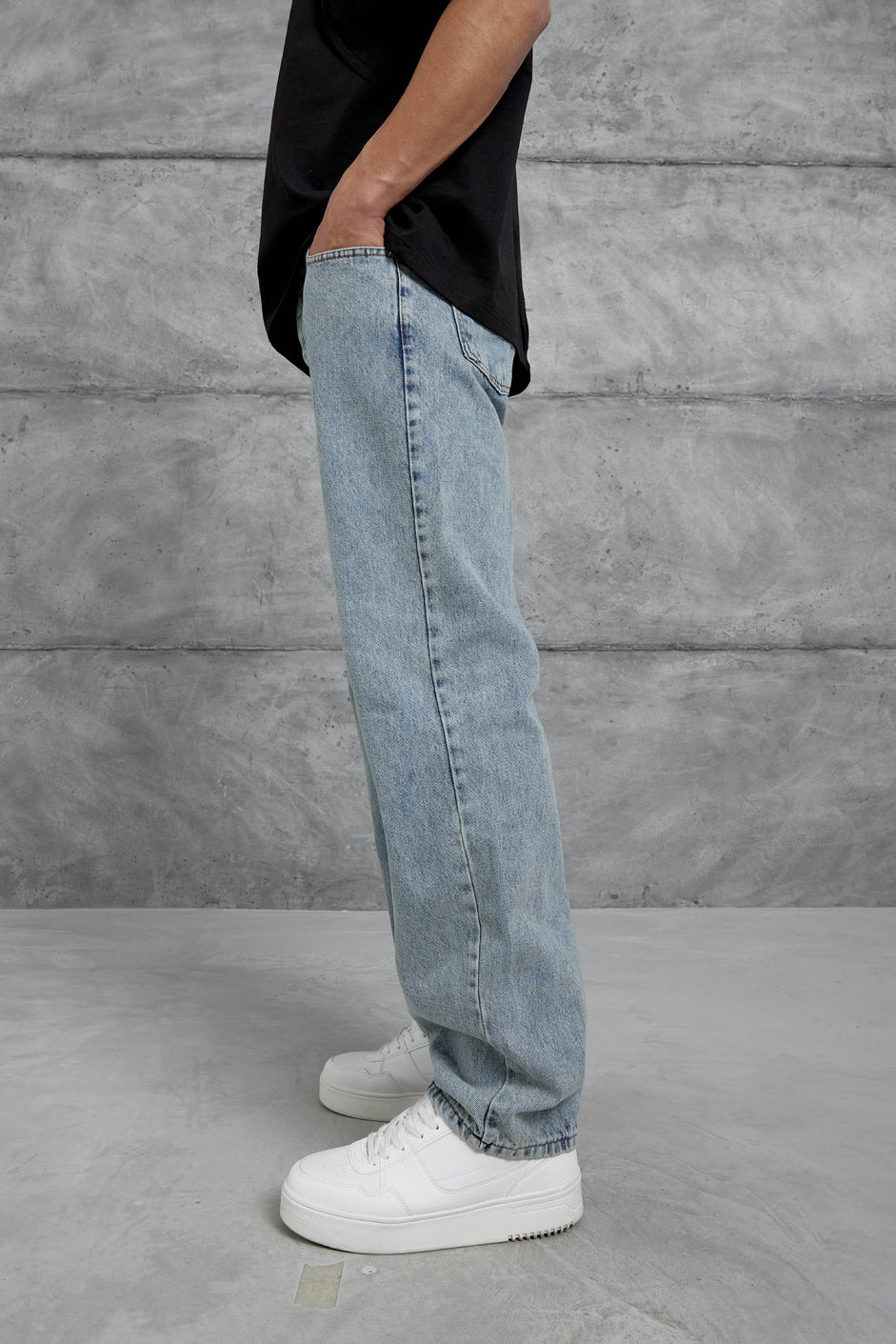 Light Blue Wash Relaxed Fit Jeans