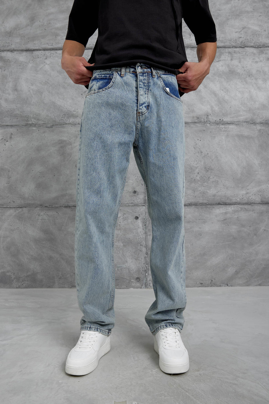 Light Blue Wash Relaxed Fit Jeans